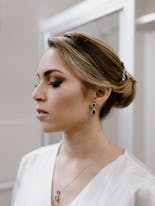 Makeup and bridal hairstyle
